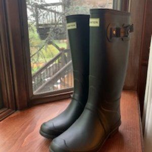 Women's wide calf rain Hunter Boots.